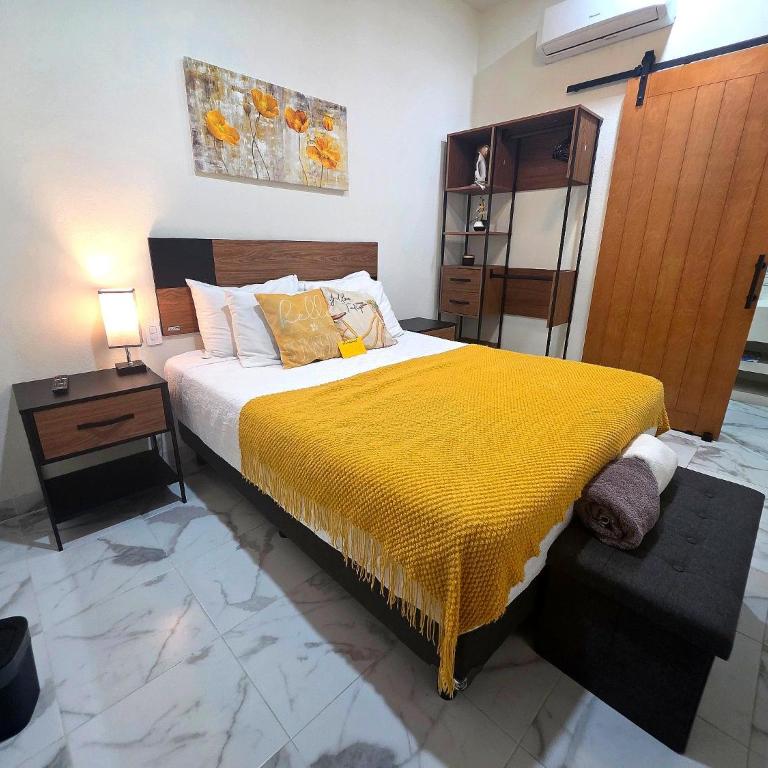 Cabo Downtown Studios - Estudio Deluxe con cama grande - 1