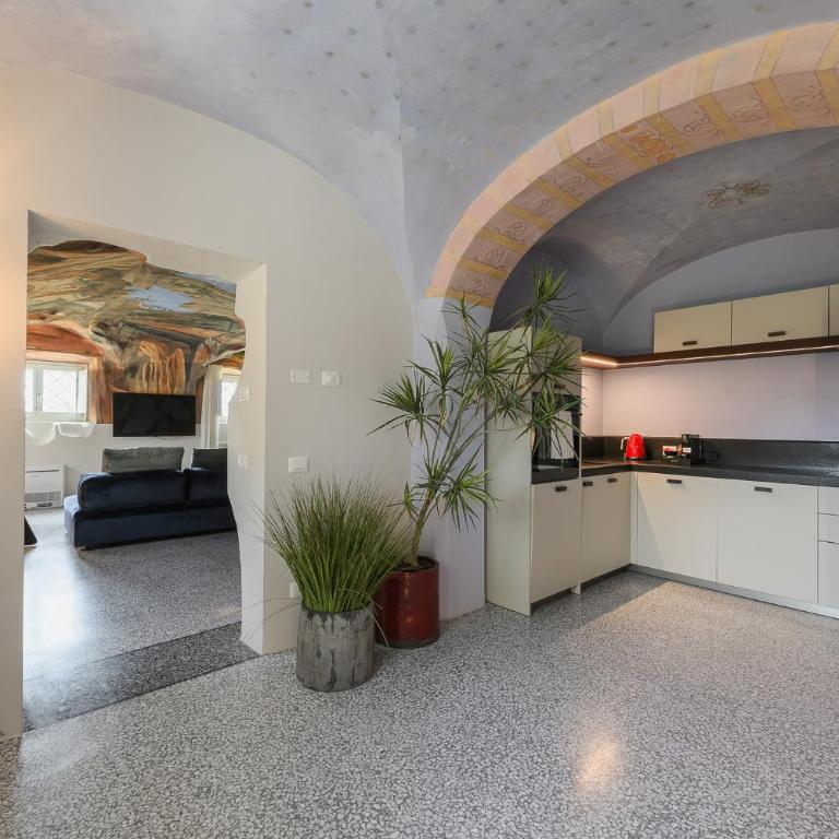 La Grotta Incantata - Elegante suite tra arte e natura a Modena - Appartamento con 1 Camera da Letto - 5