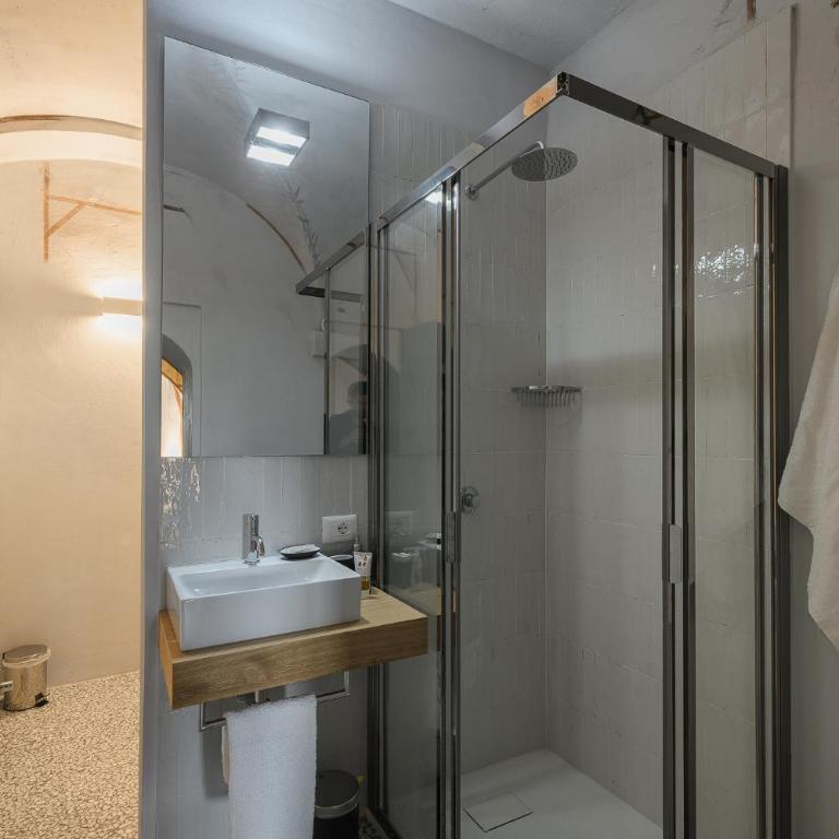 La Grotta Incantata - Elegante suite tra arte e natura a Modena - Appartamento con 1 Camera da Letto - 7