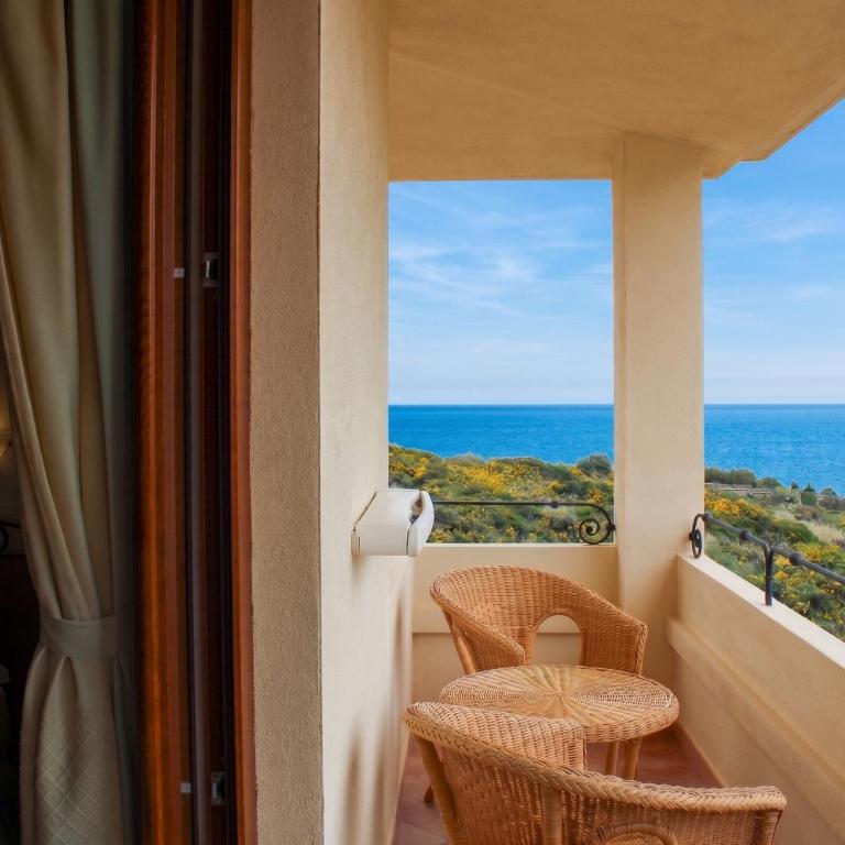 Hotel Villa Gustui Maris - Camera Tripla Superior con Vista Mare - 5