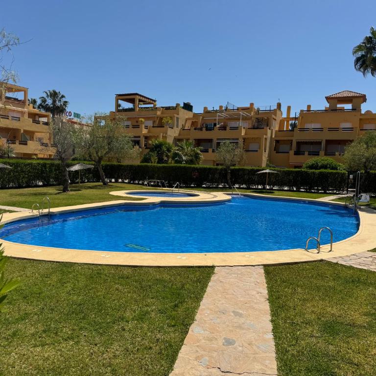 Bajo El Faro de Puerto Rey 2 - Apartamento de 2 dormitorios - 59