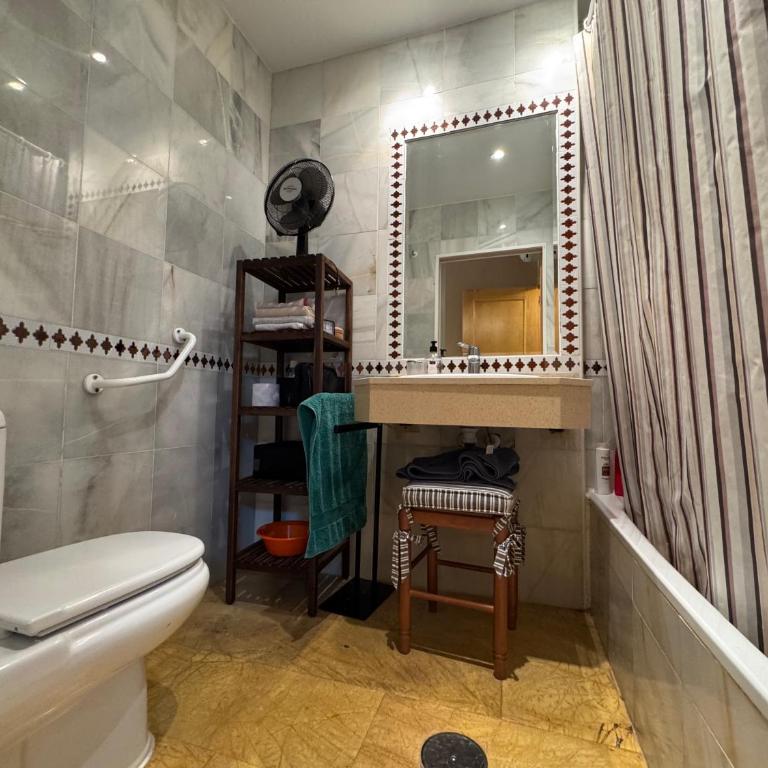 Bajo El Faro de Puerto Rey 2 - Apartamento de 2 dormitorios - 54