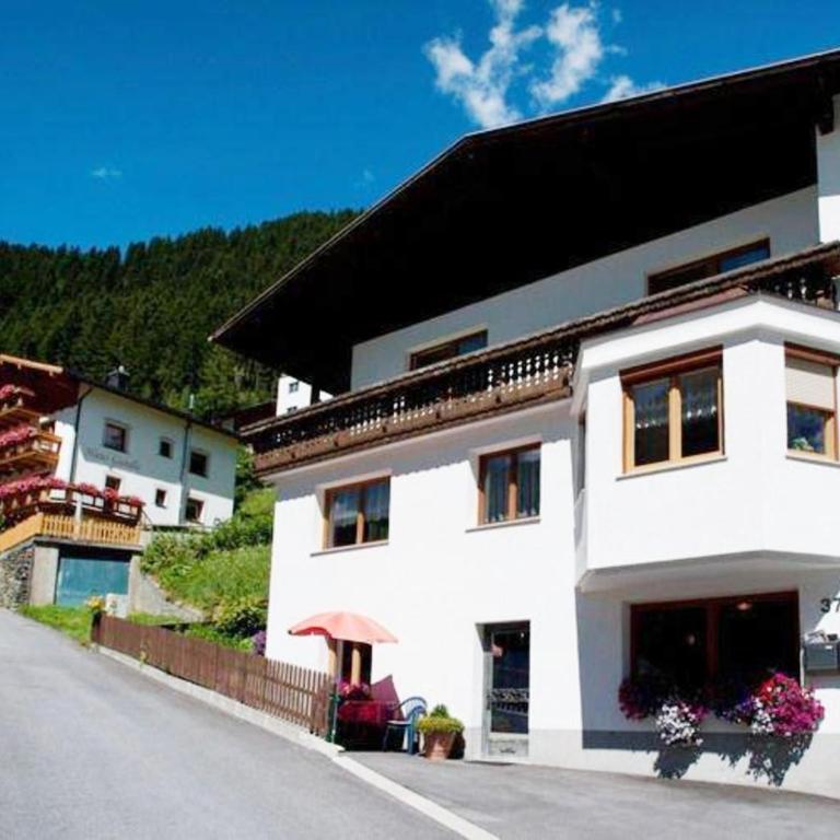 Apartment in Kappl including Silvretta Card - Apartment mit 4 Schlafzimmern - 5
