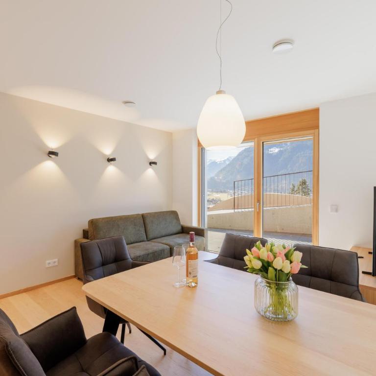 AppMONT - Two-Bedroom Apartment with Shower - 7
