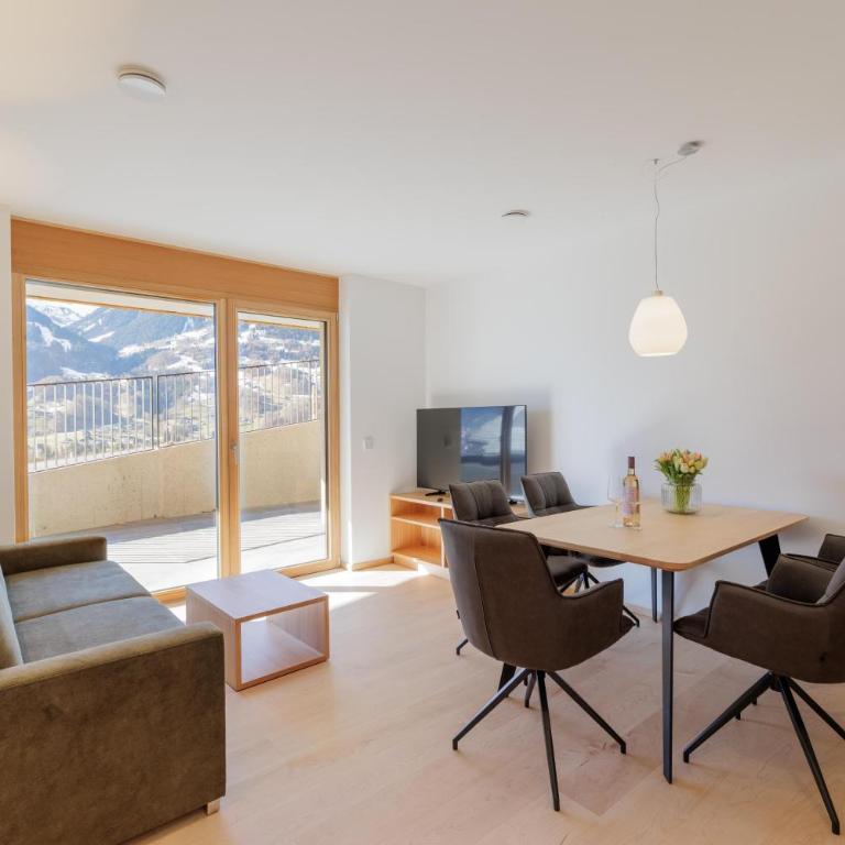 AppMONT - Two-Bedroom Apartment with Shower - 10