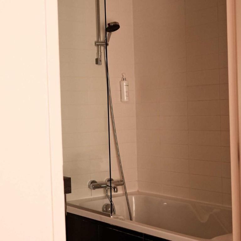 Hôtel De La Vallée - Chambre Quadruple - Côté Mer - 6