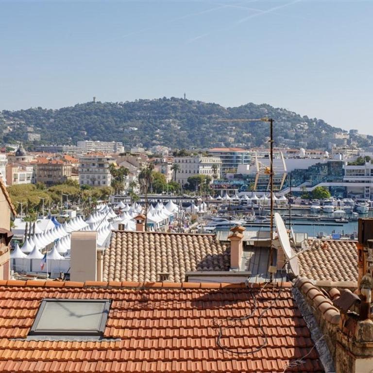 Central Charm space and calm sea view - Appartement 2 Chambres - 11