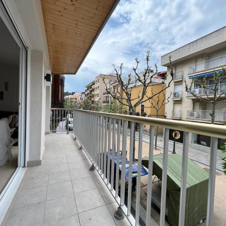 Seahomes Vacations - Centric Apt Heart of Blanes - Apartamento de 2 dormitorios - 1