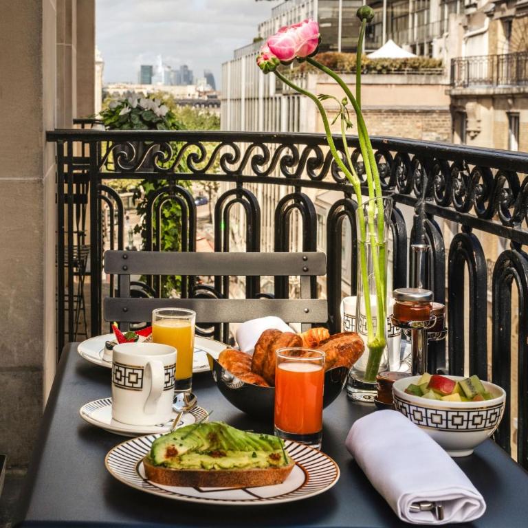 Hôtel Vernet Champs Elysées Paris - Habitación Executive con balcón - 10