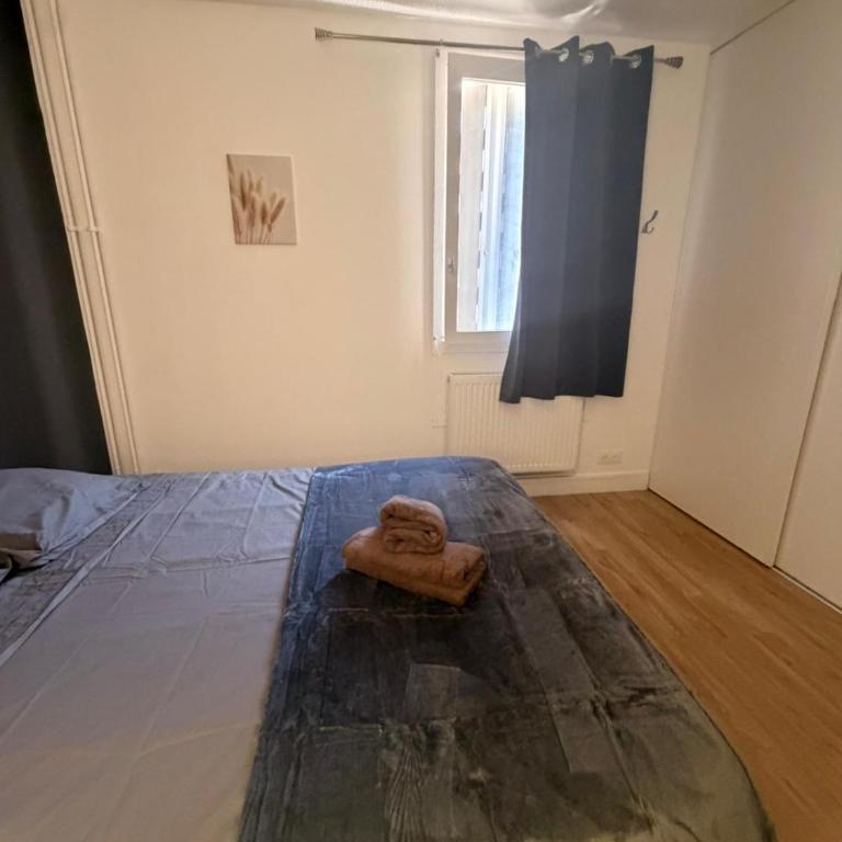 T4 3 Chambres Ideal pour familles et groupes Face du Stade de France Canal et toutes commodités - Three-Bedroom Apartment - 6