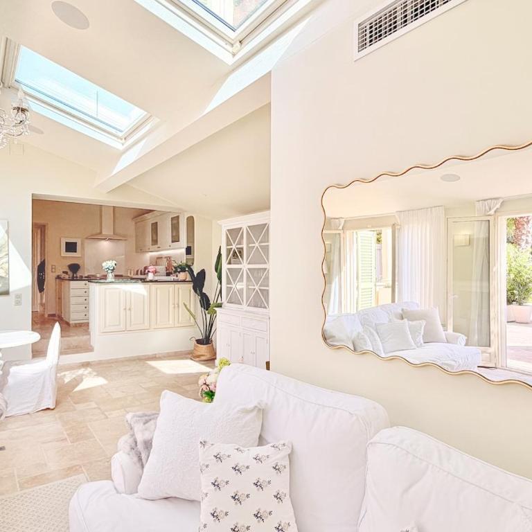 Magnificent Belle Epoque Villa with Pool - Villa with Private Pool - 10