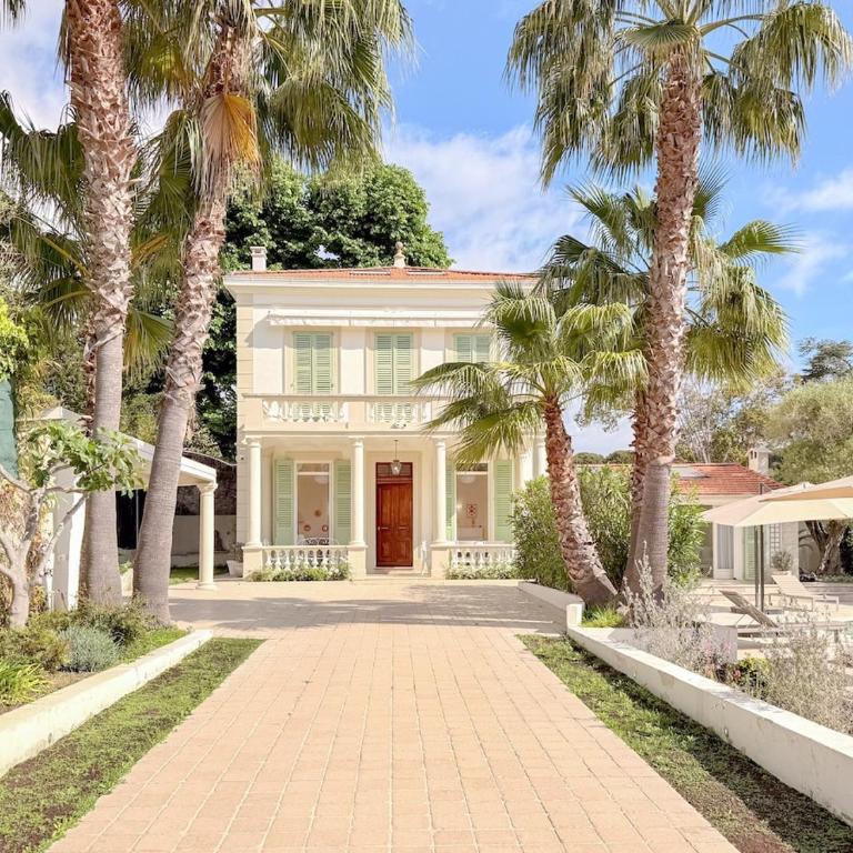Magnificent Belle Epoque Villa with Pool - Villa with Private Pool - 3
