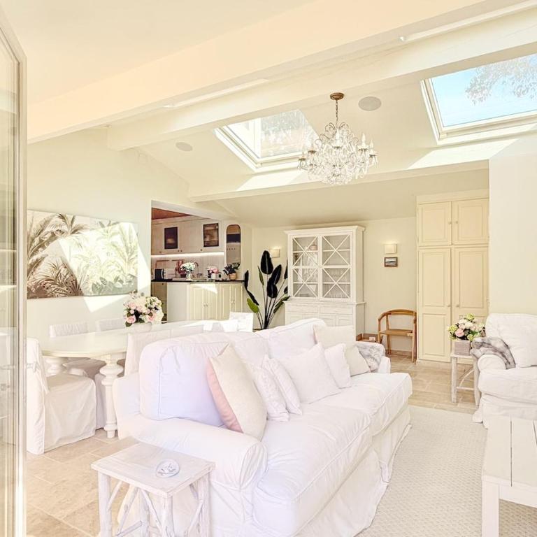 Magnificent Belle Epoque Villa with Pool - Villa with Private Pool - 8