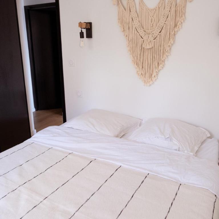 Appartement moderne et spacieux avec poêle à bois et balcon - Appartement - 68