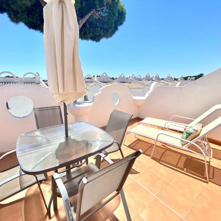 VIME V Sunny Marbella East SWIMMING POOL, GYM & SPA - EaW Homes - Apartamento de 2 dormitorios - 6