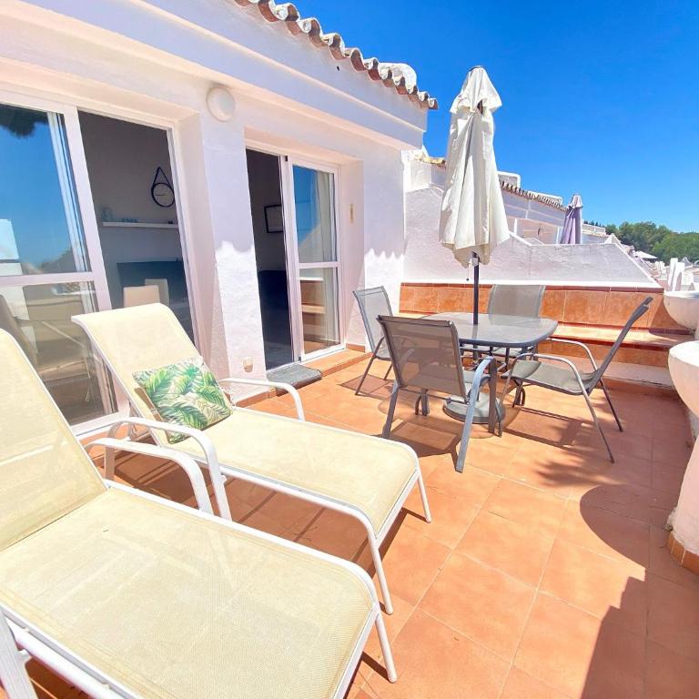 VIME V Sunny Marbella East SWIMMING POOL, GYM & SPA - EaW Homes - Apartamento de 2 dormitorios - 7