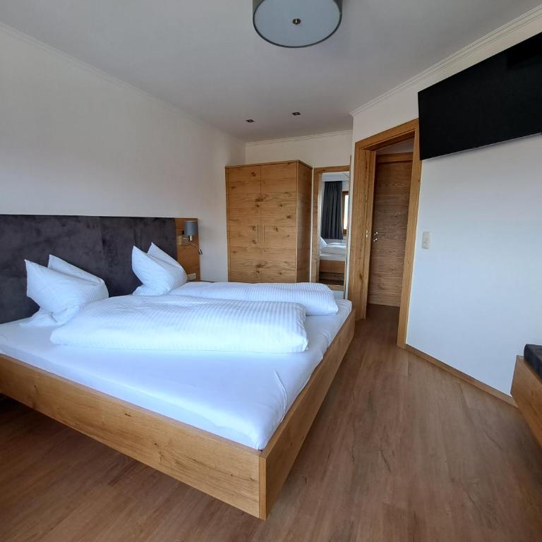 Pension Edelweiß - Apartment - 2