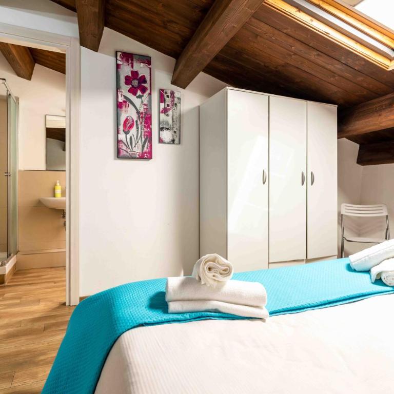 Cefalù Center Apartments - Camera Tripla Classic - 1