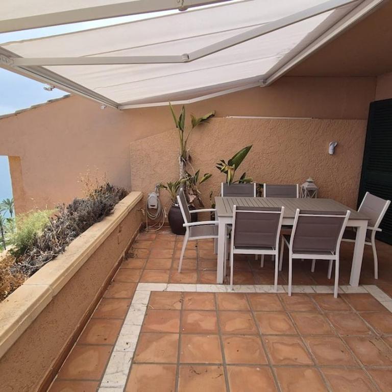 Espectacular Duplex en Primera Linea de Mar - Apartamento de 3 dormitorios - 15