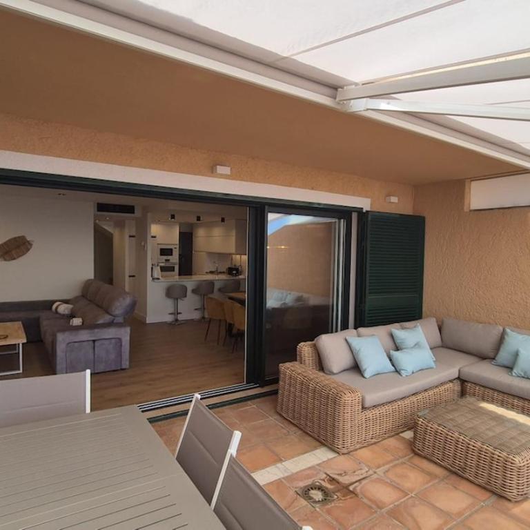Espectacular Duplex en Primera Linea de Mar - Apartamento de 3 dormitorios - 40