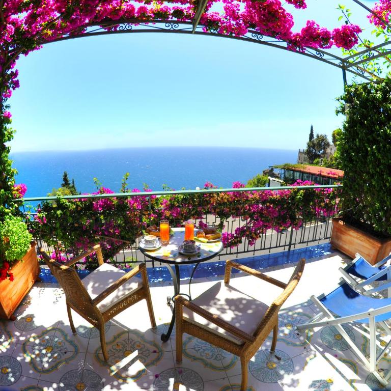 Locanda Costa D'Amalfi - Camera Matrimoniale/Doppia con Letti Singoli con Terrazza e Vista Mare - 1