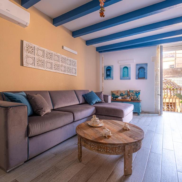 CASADELMAR Ortigia - Deluxe Double Room with Extra Bed - 4