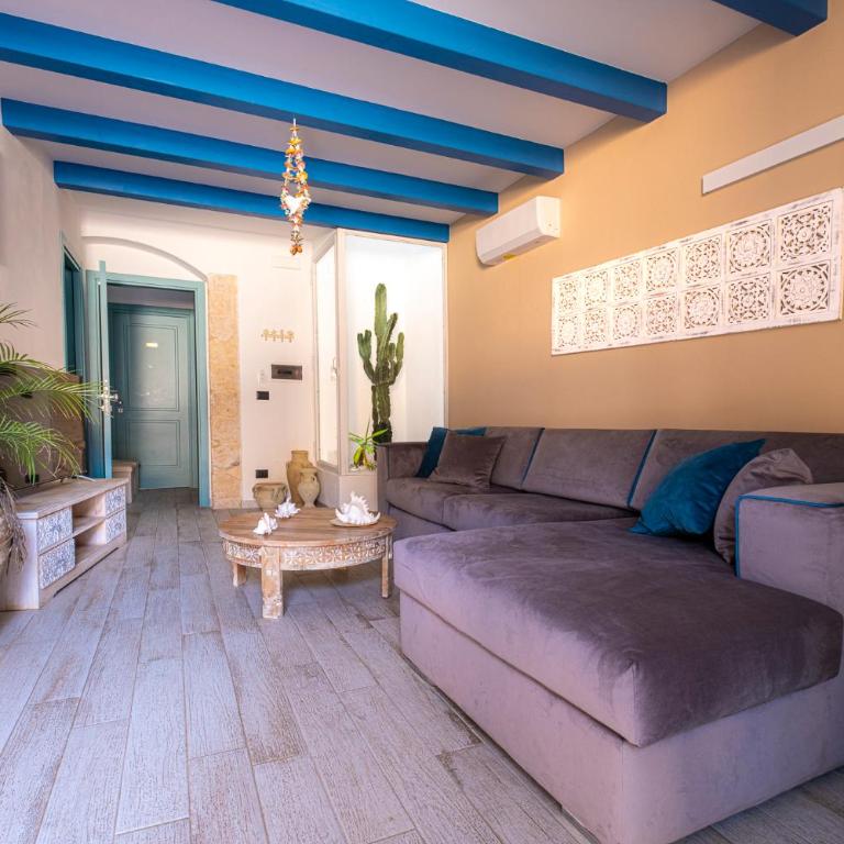 CASADELMAR Ortigia - Deluxe Double Room with Extra Bed - 1