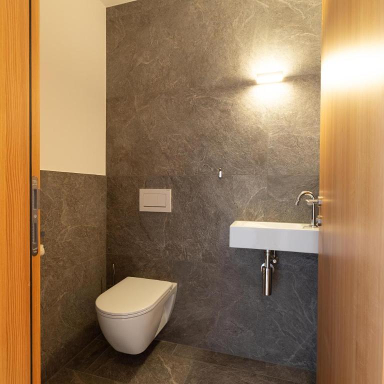 AppMONT - One-Bedroom Apartment with Shower - 4