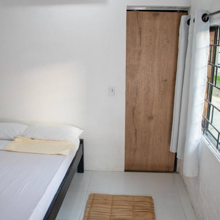 Spacious Coveas Cabin 4 Bedrooms, close to beach, Pet-Friendly - Casa - 9
