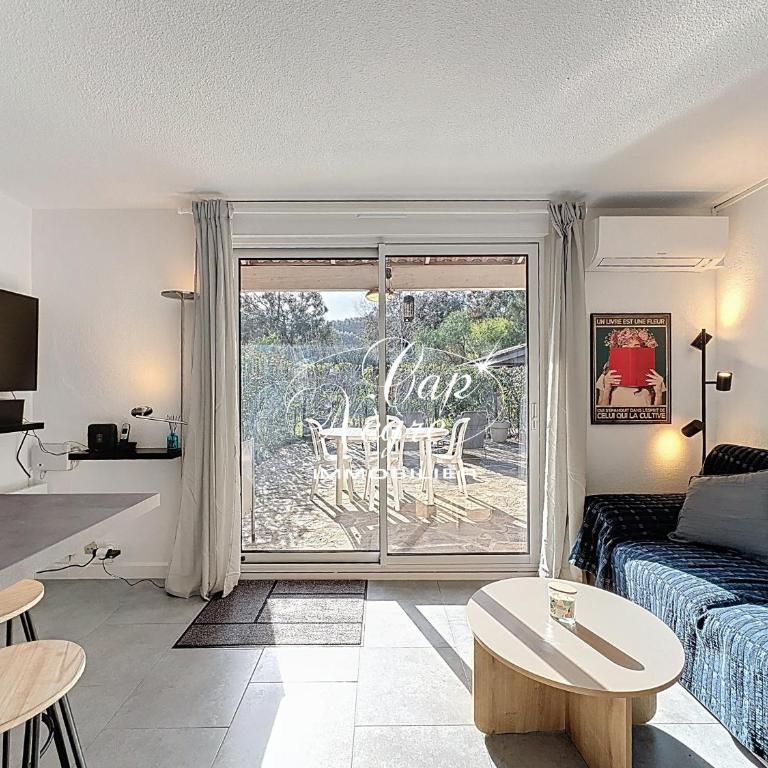 Appart T2 cabine rénové pour 4p avec jardin, résidence avec piscine à 750m de la plage de Cavalière - Apartamento de 2 dormitorios - 2