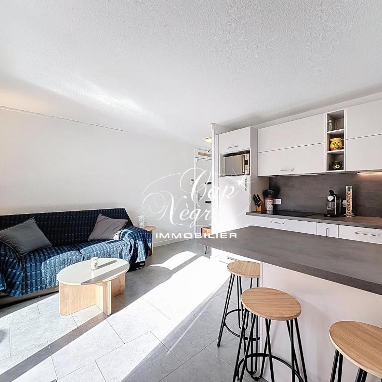 Appart T2 cabine rénové pour 4p avec jardin, résidence avec piscine à 750m de la plage de Cavalière - Apartamento de 2 dormitorios - 8