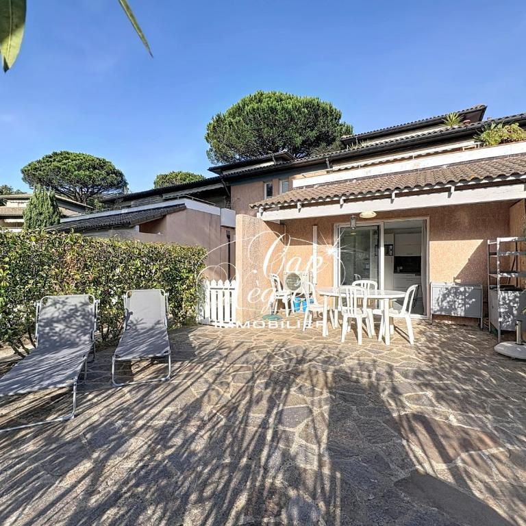 Appart T2 cabine rénové pour 4p avec jardin, résidence avec piscine à 750m de la plage de Cavalière - Apartamento de 2 dormitorios - 13