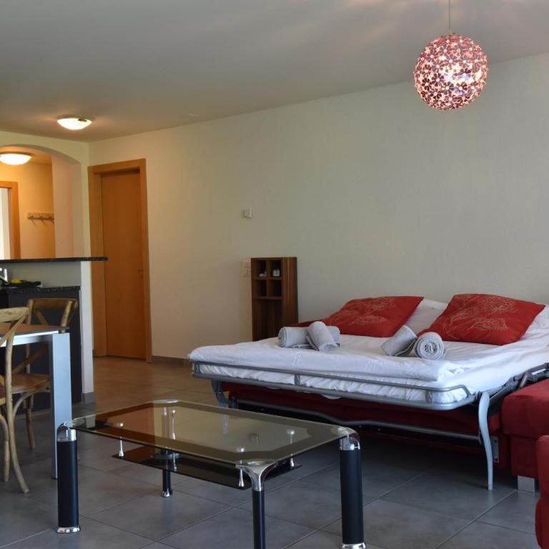Appartement ensoleillé 4 personnes à Saillon à 100 mètres des bains - Apartment mit 1 Schlafzimmer - 6