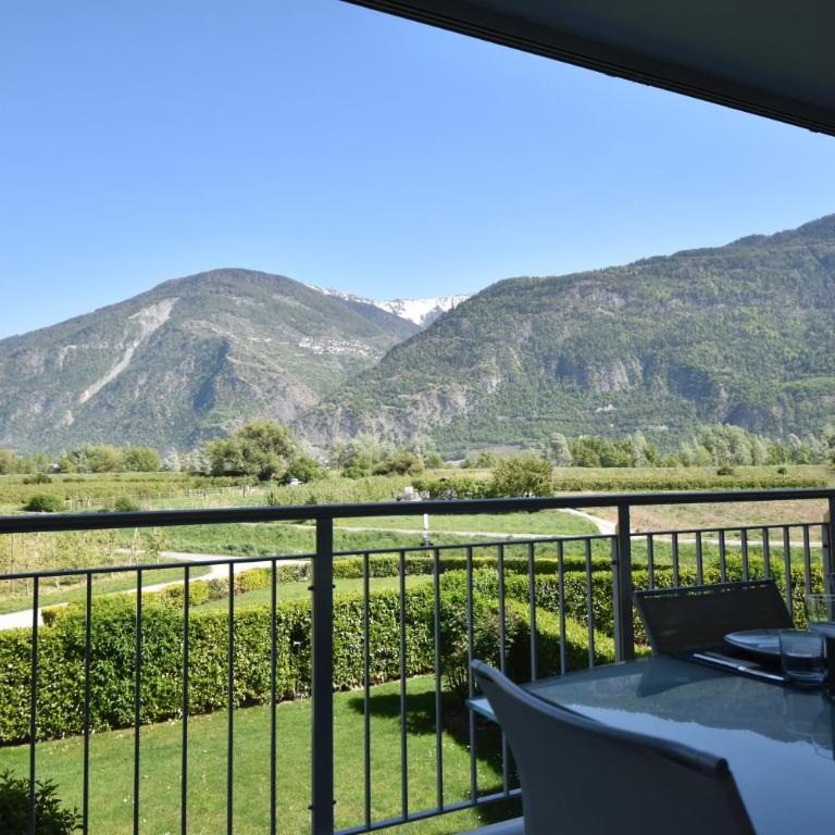 Appartement ensoleillé 4 personnes à Saillon à 100 mètres des bains - Apartment mit 1 Schlafzimmer - 28