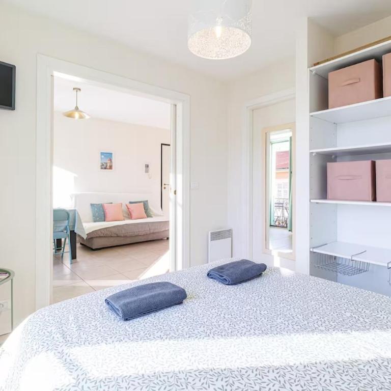 Bright apartment with balcony Port de Nice - Appartement 1 Chambre - 3