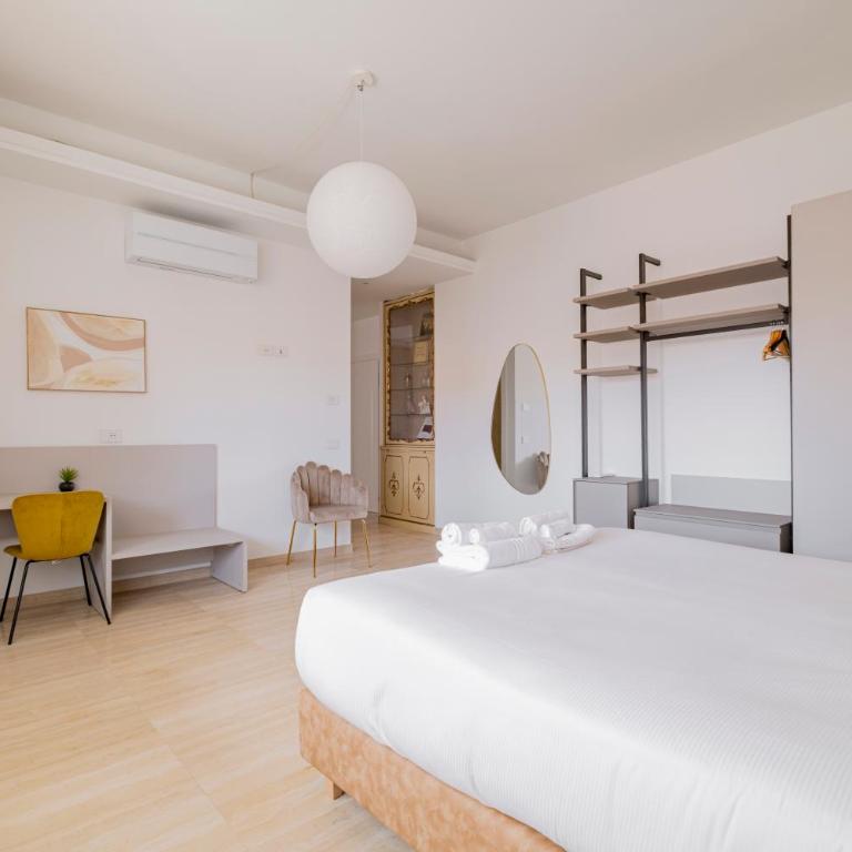 Urbanicooh Cavour Rooms&Suite - Suite Familiare con Balcone - 24