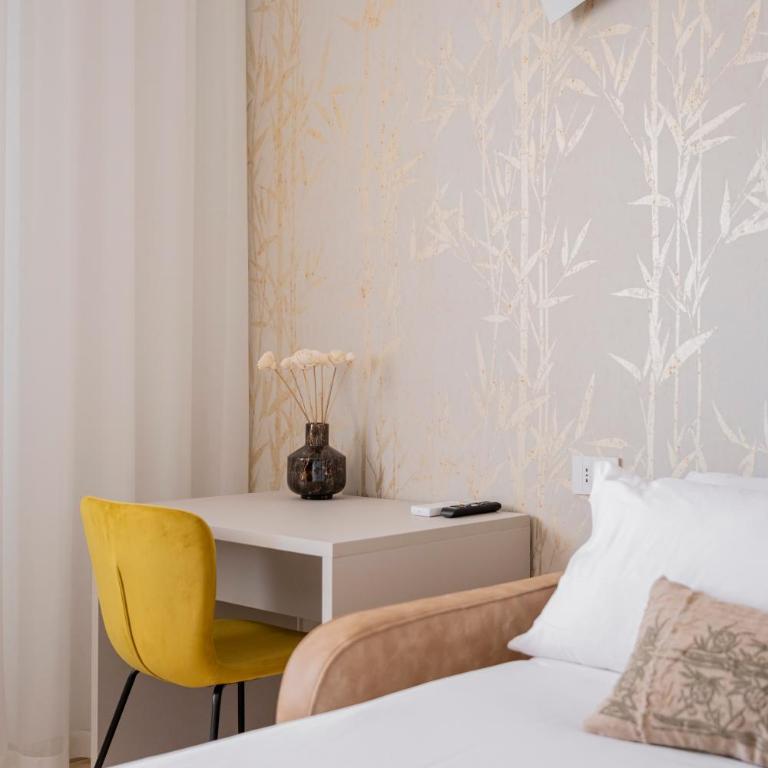 Urbanicooh Cavour Rooms&Suite - Suite Familiare con Balcone - 18