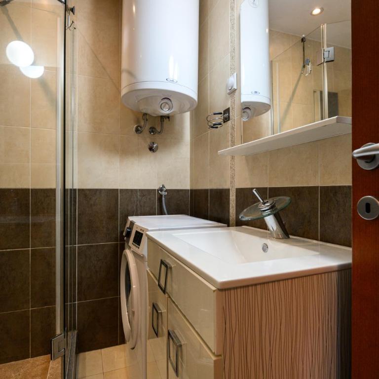Maxim Duplex Vracar - 3BR with Private Parking - Apartman sa 3 Spavaće Sobe - 12
