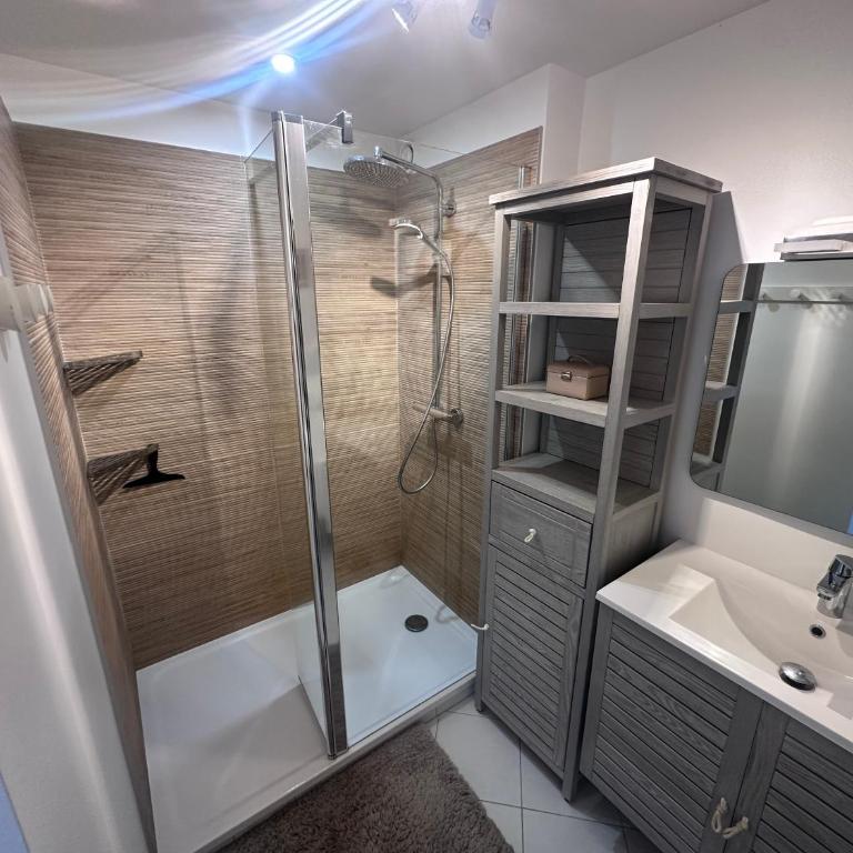 Petite Maison Flourie Saint Malo - Maison 2 Chambres - 17