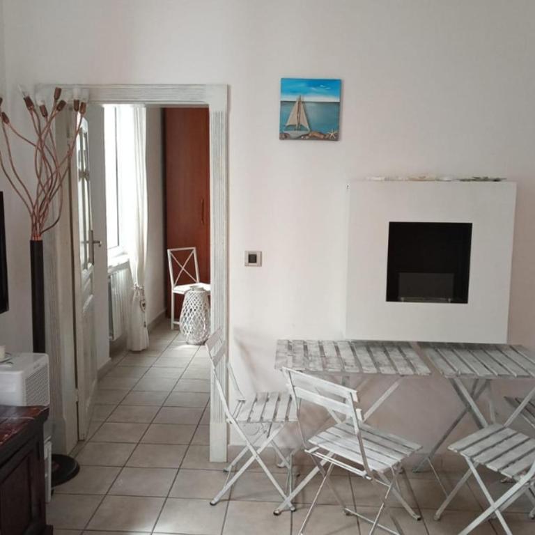 Orizzonte Blu Giardino sul Mare Finale Ligure - One-Bedroom Apartment - 9