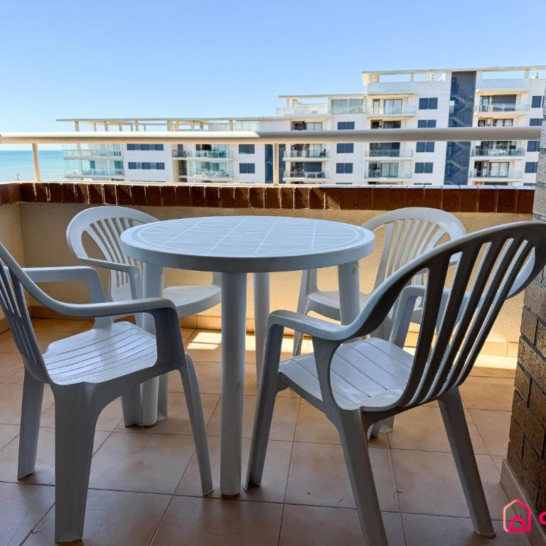 Vista Eterna - Apartamento de 2 dormitorios con balcón y vistas al mar - 10