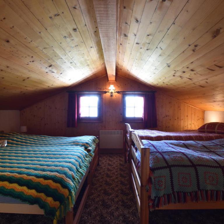 Grand Chalet Vercorin pour 10 personnes avec jardin BBQ parking privé et sauna - Chalet - 3