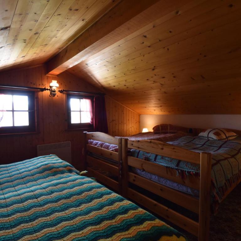 Grand Chalet Vercorin pour 10 personnes avec jardin BBQ parking privé et sauna - Chalet - 9