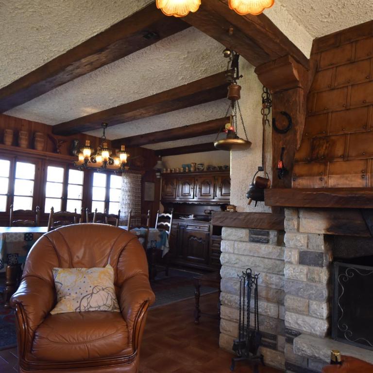 Grand Chalet Vercorin pour 10 personnes avec jardin BBQ parking privé et sauna - Chalet - 10