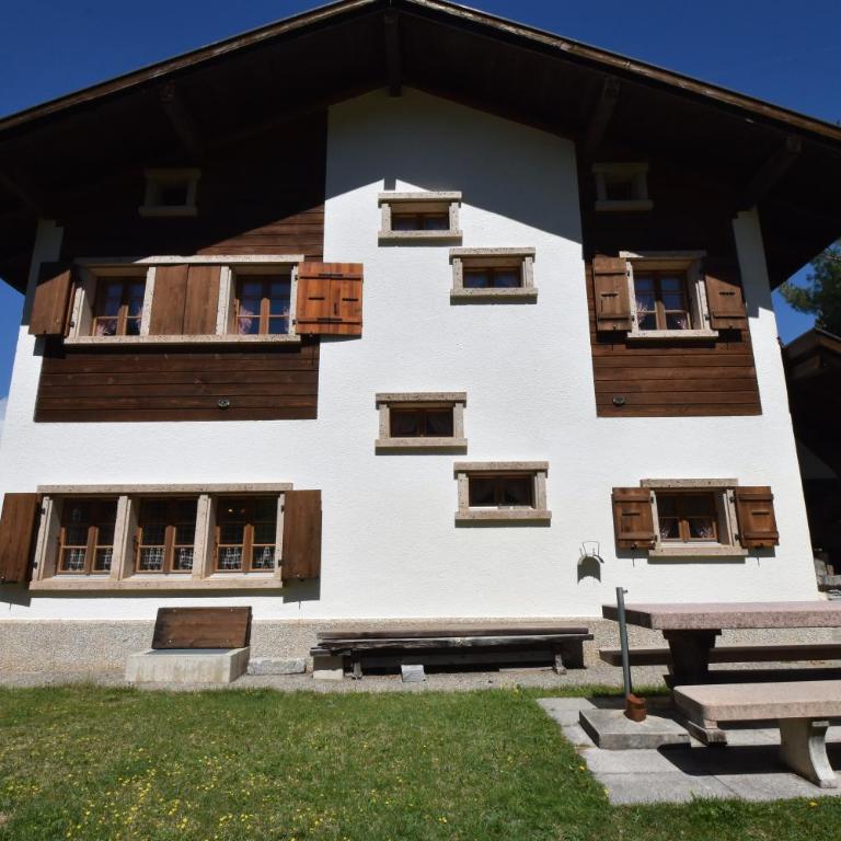Grand Chalet Vercorin pour 10 personnes avec jardin BBQ parking privé et sauna - Chalet - 12