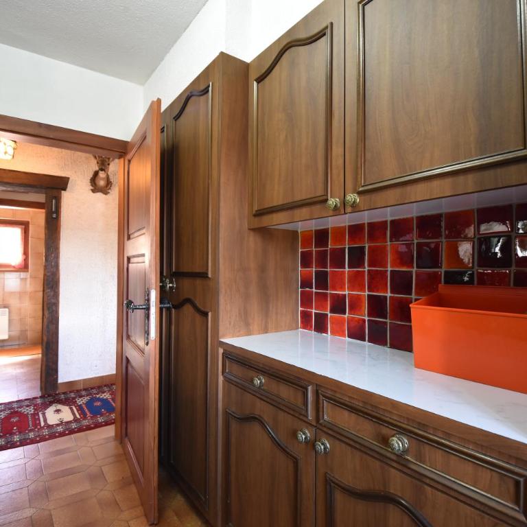 Grand Chalet Vercorin pour 10 personnes avec jardin BBQ parking privé et sauna - Chalet - 50