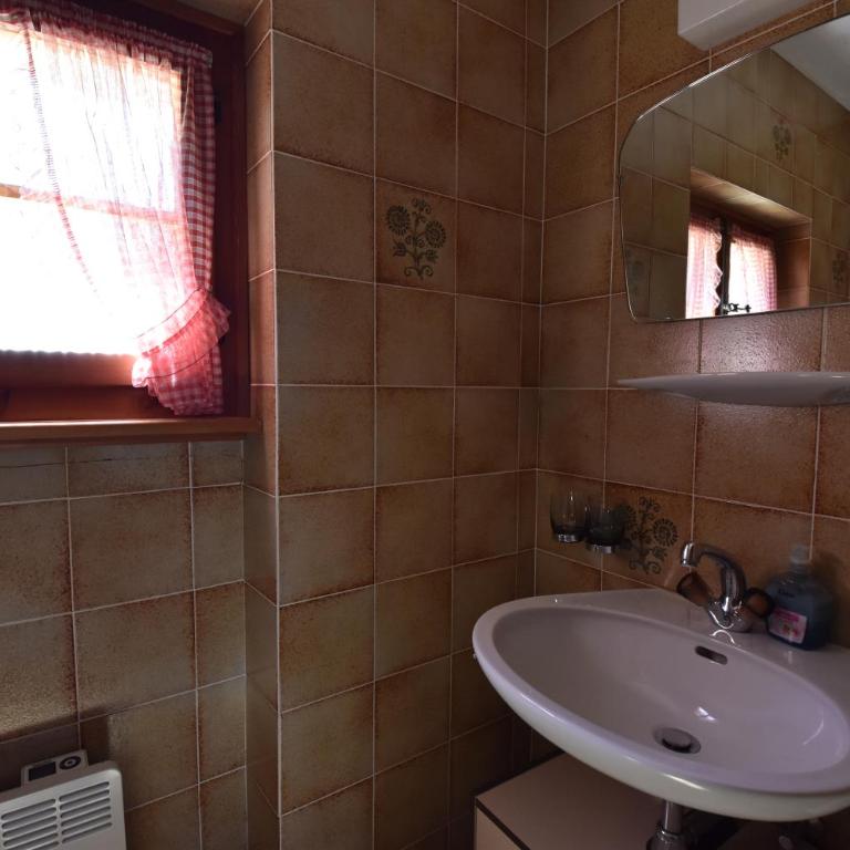 Grand Chalet Vercorin pour 10 personnes avec jardin BBQ parking privé et sauna - Chalet - 52