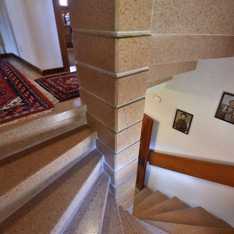 Grand Chalet Vercorin pour 10 personnes avec jardin BBQ parking privé et sauna - Chalet - 55