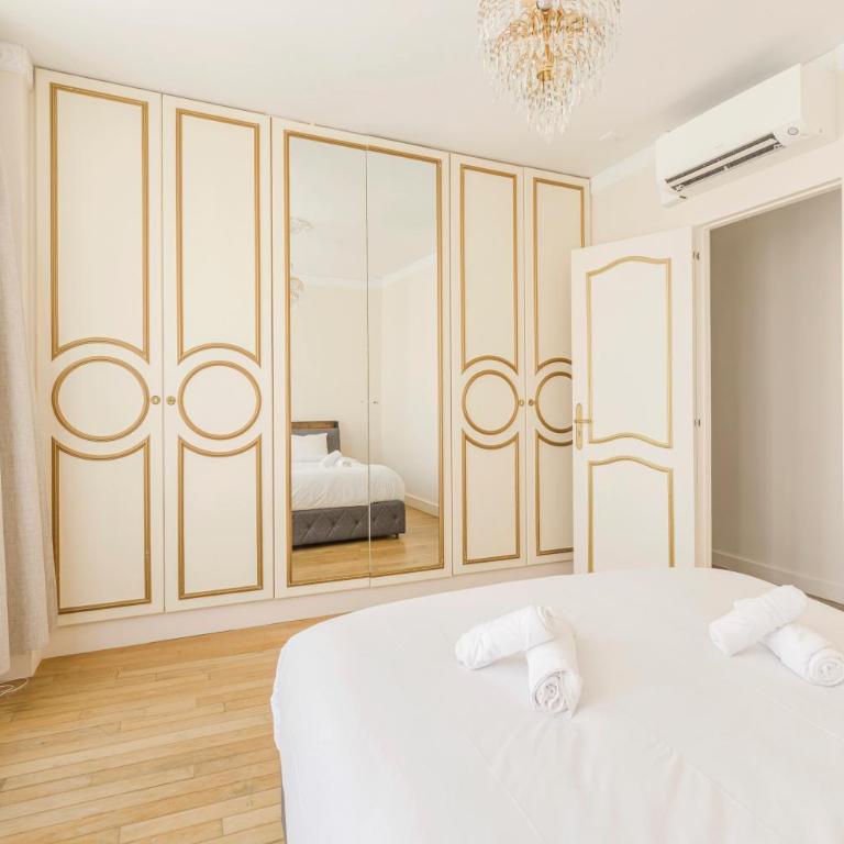 Appartement Spacieux 8P AC Paris 16eme - Appartement - 27