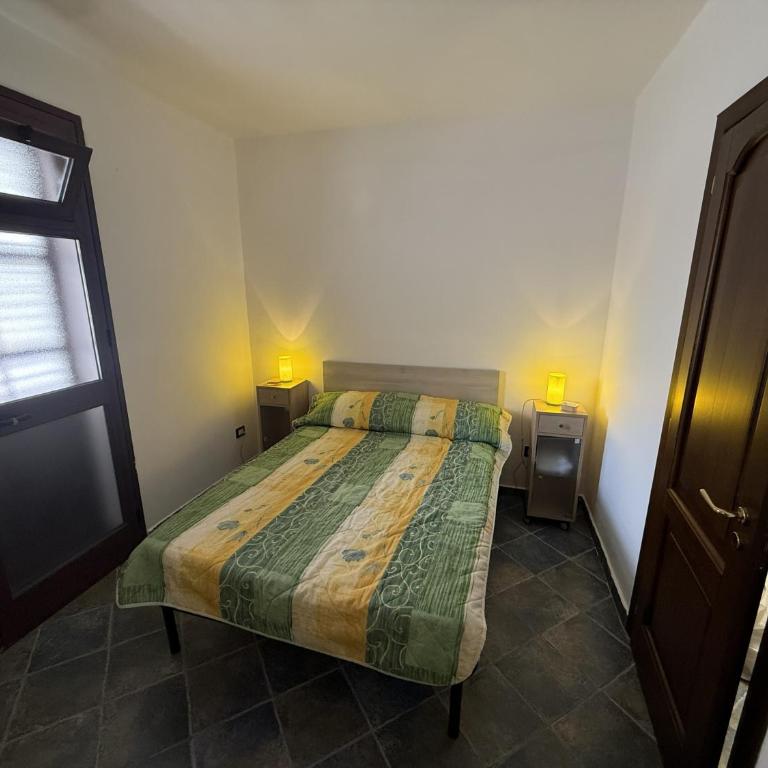 Yellow Home - Appartamento Superior con 2 Camere da Letto - 1